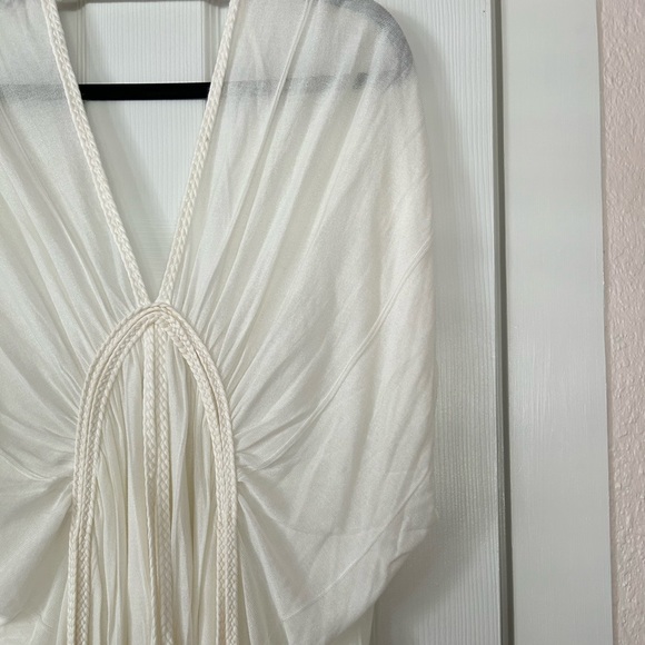 Devon Windsor Cover Up - Picture 3 of 4